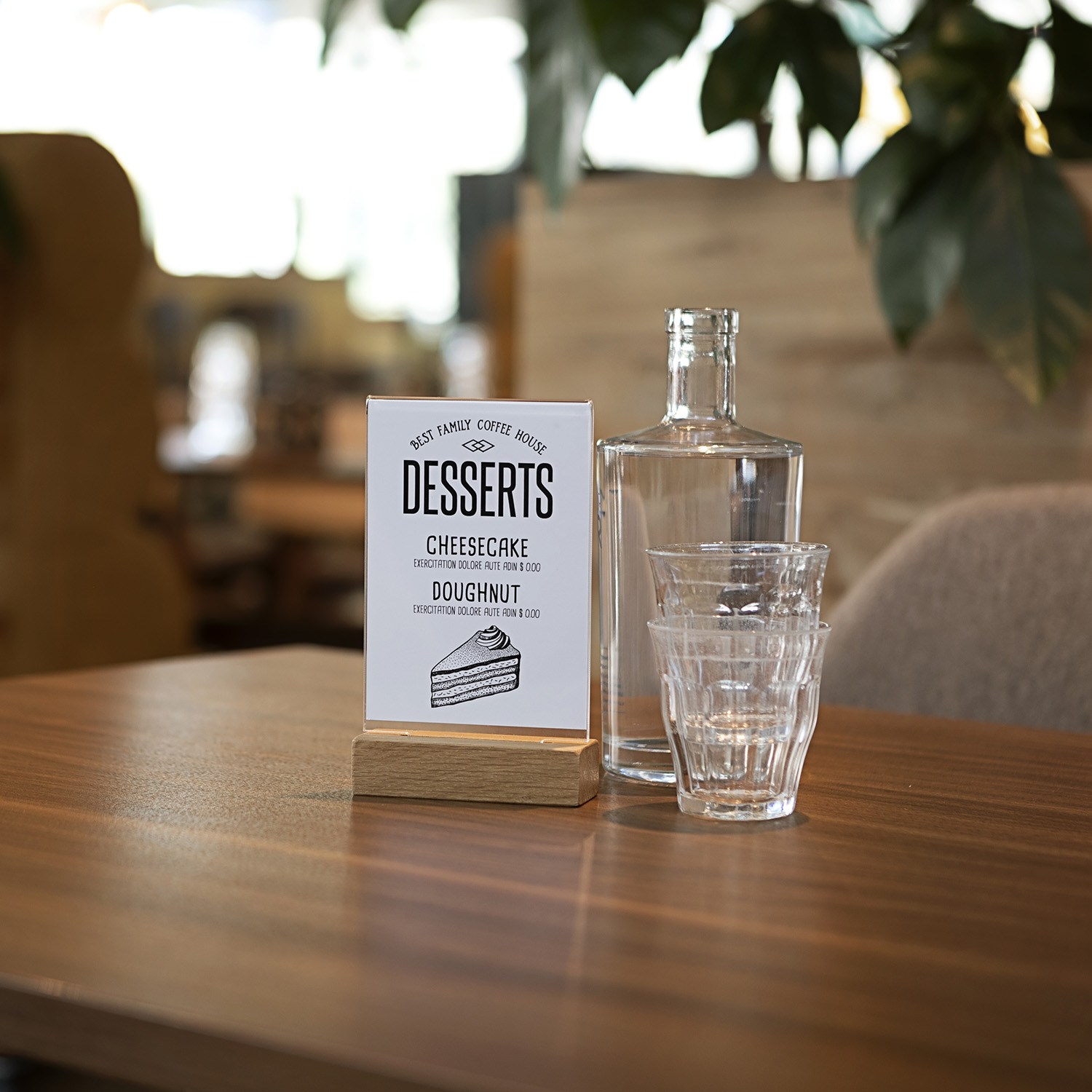 Europel Tischaufsteller DIN A6 Hochformat Acryl mit  Holzsockel